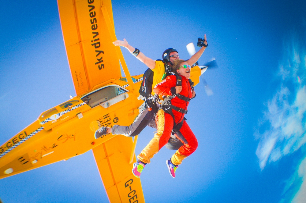 Algarve Skydiving Centre - group activities algarve
